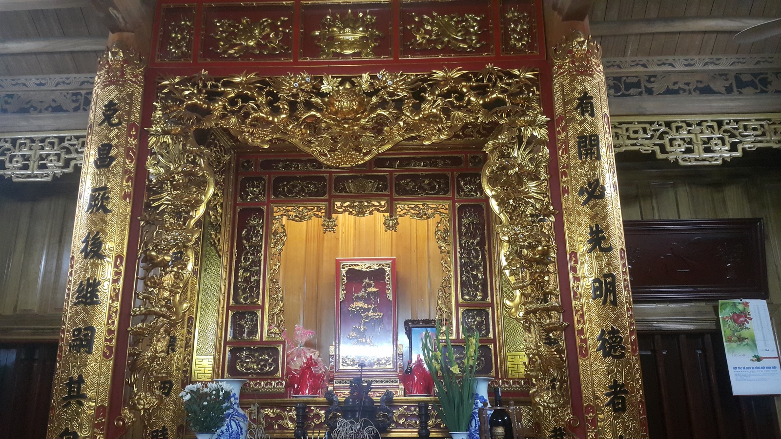 THAM KHẢO CÁCH CHỌN BÀN THỜ ĐẸP
