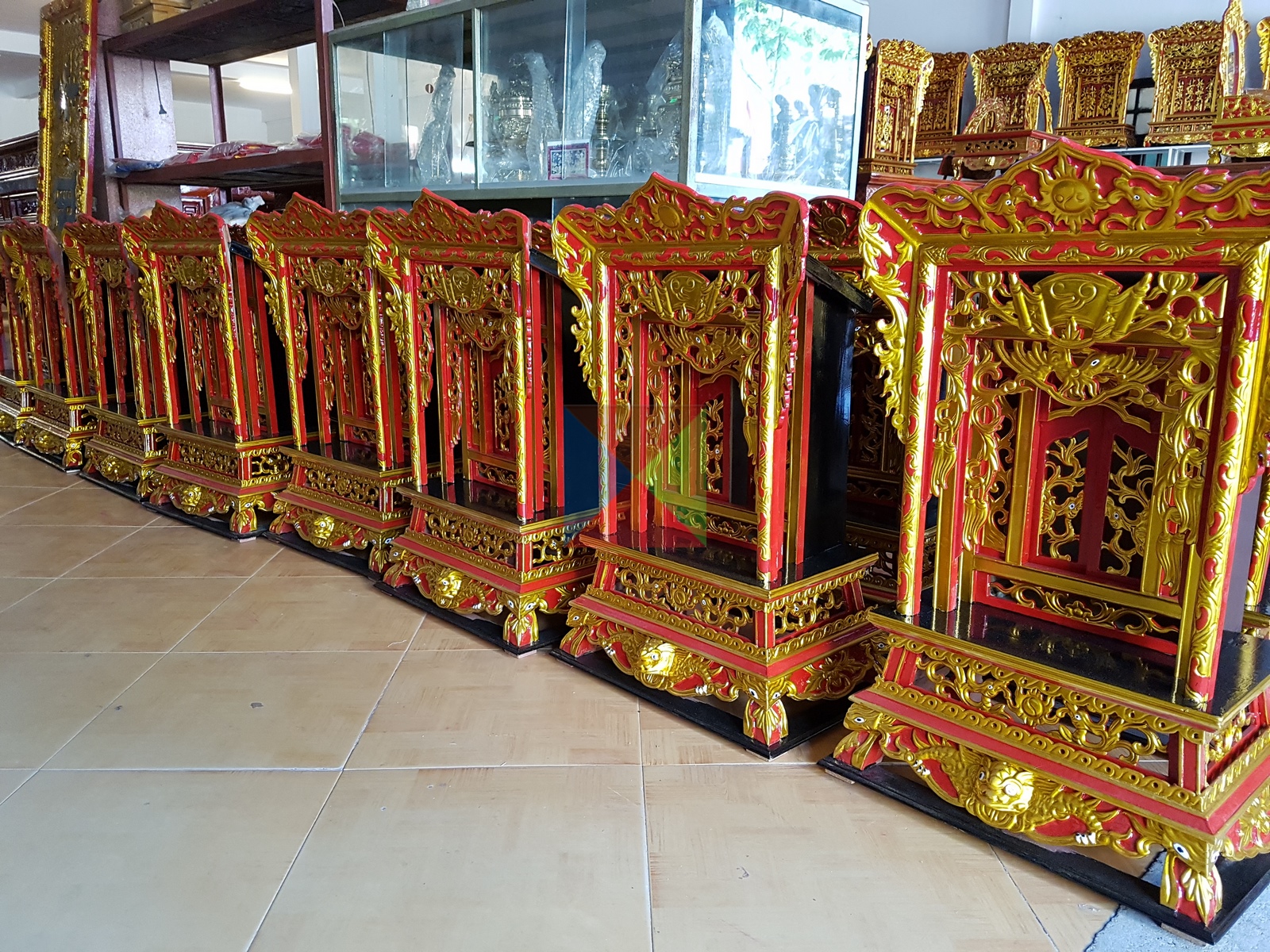 NHỮNG MẪU KHÁM THỜ ĐẸP DÀNH CHO TƯ GIA
