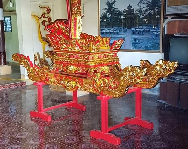 Kiệu song hành tại nhà thờ họ Nguyễn Tế Mỹ - Yên Thành - Nghệ An