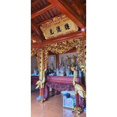 Mẫu cửa võng sơn son thếp vàng đẹp và đồ thờ tại nhà thờ họ tại Diễn Kỷ - Diễn Châu - Nghệ An