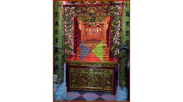 Đồ thờ sơn son truyền thống : Trang trí ban thờ tổ tiên tại gia đình
