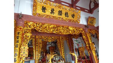 ​SƠN SON THẾP VÀNG ĐỒ THỜ