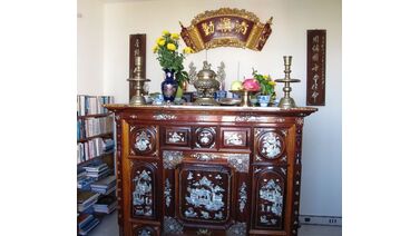 TỦ THỜ GỖ - NHỮNG CHÚ Ý KHI LỰA CHỌN