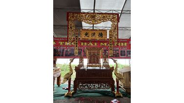 Tôn vinh nét đẹp văn hóa tâm linh qua từng cỗ khám thờ truyền thống