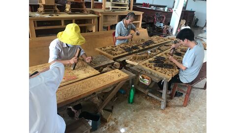 Sự Khác Biệt Giữa Đục Tay Thủ Công Và Đục Máy CNC