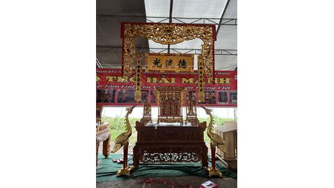 Tôn vinh nét đẹp văn hóa tâm linh qua từng cỗ khám thờ truyền thống