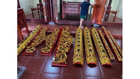Nghệ thuật chạm khắc đỉnh cao trên từng bức câu đối
