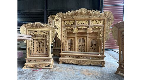 Quá trình lên khung mộng cho một chiếc khám thờ bền chắc
