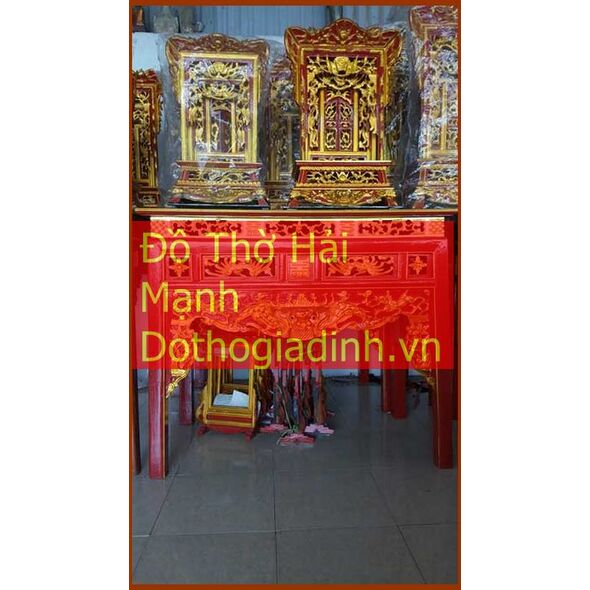 Khám trung thờ gỗ dổi